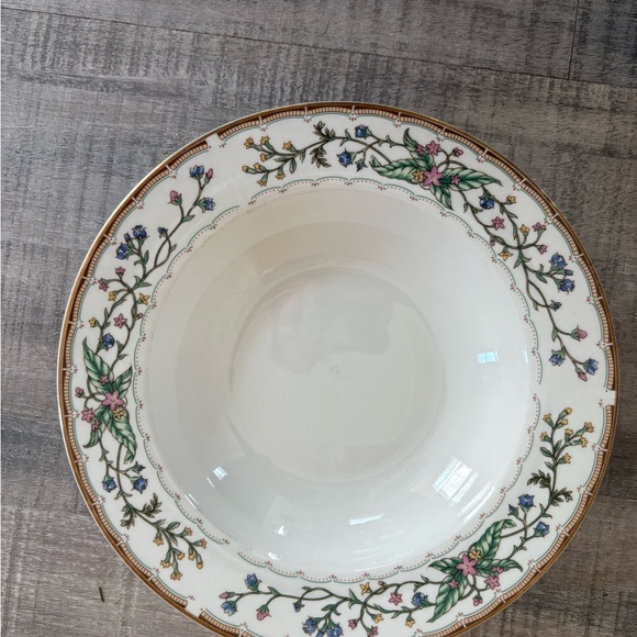 Farberware Other - Farberware Vintage Wellesley Floral 9 inch Vegetable Bowl
